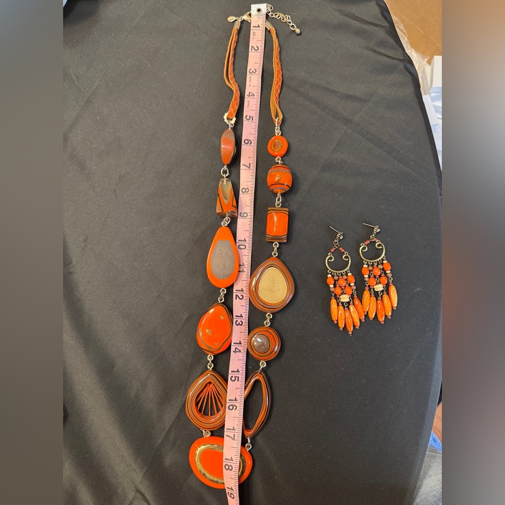 Chico’s Bundle Orange & Brown Bead w/Gold Necklace and Earrings Set